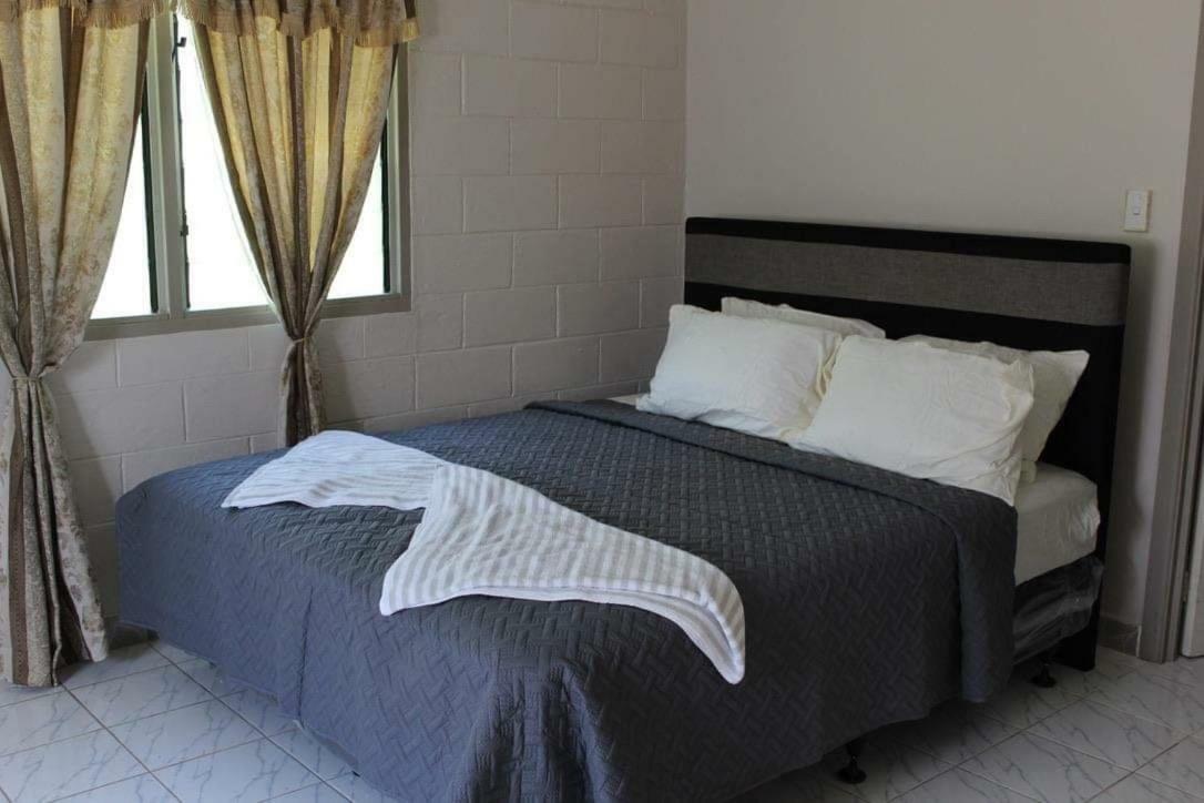 Lotopa Home Апиа Екстериор снимка